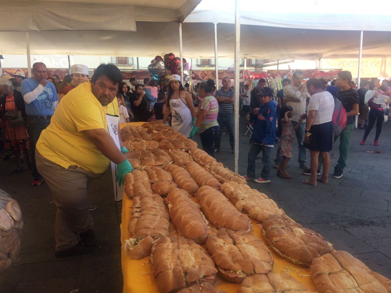 Acuden M S De Mil Personas A La Feria Del Pan Tradicional