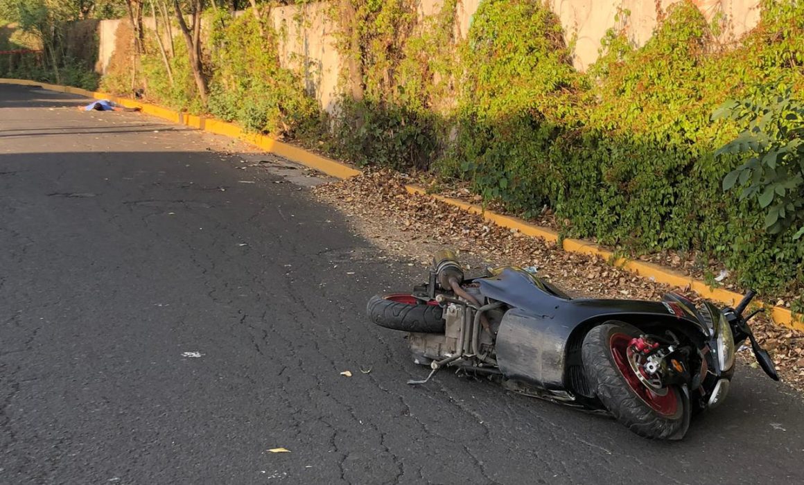 Motociclista Choca Contra Rbol Y Muere En Morelia