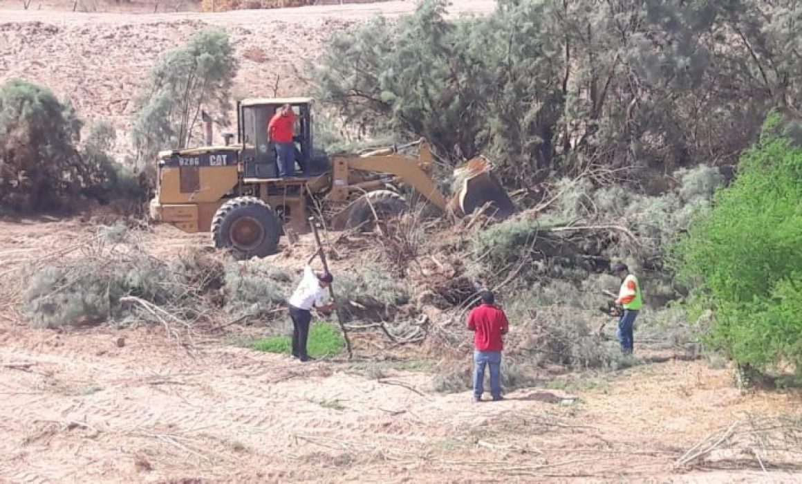 Rehabilitan 96 km de caminos saca cosechas en Maravatío