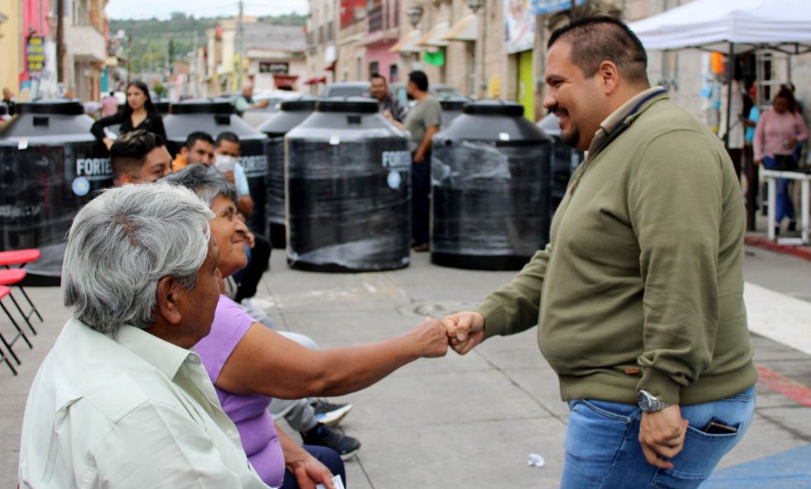 Entrega Gobierno De Tar Mbaro Tinacos Subsidiados Al Quadrat N