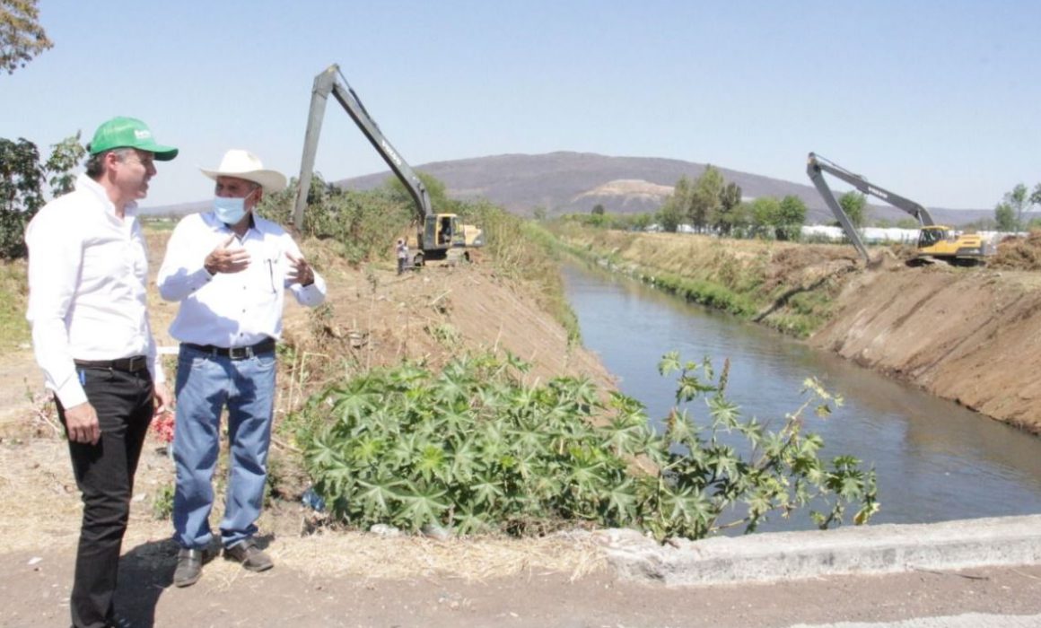 Presenta Zamora más de 80 de avance en la limpieza de drenes y canales