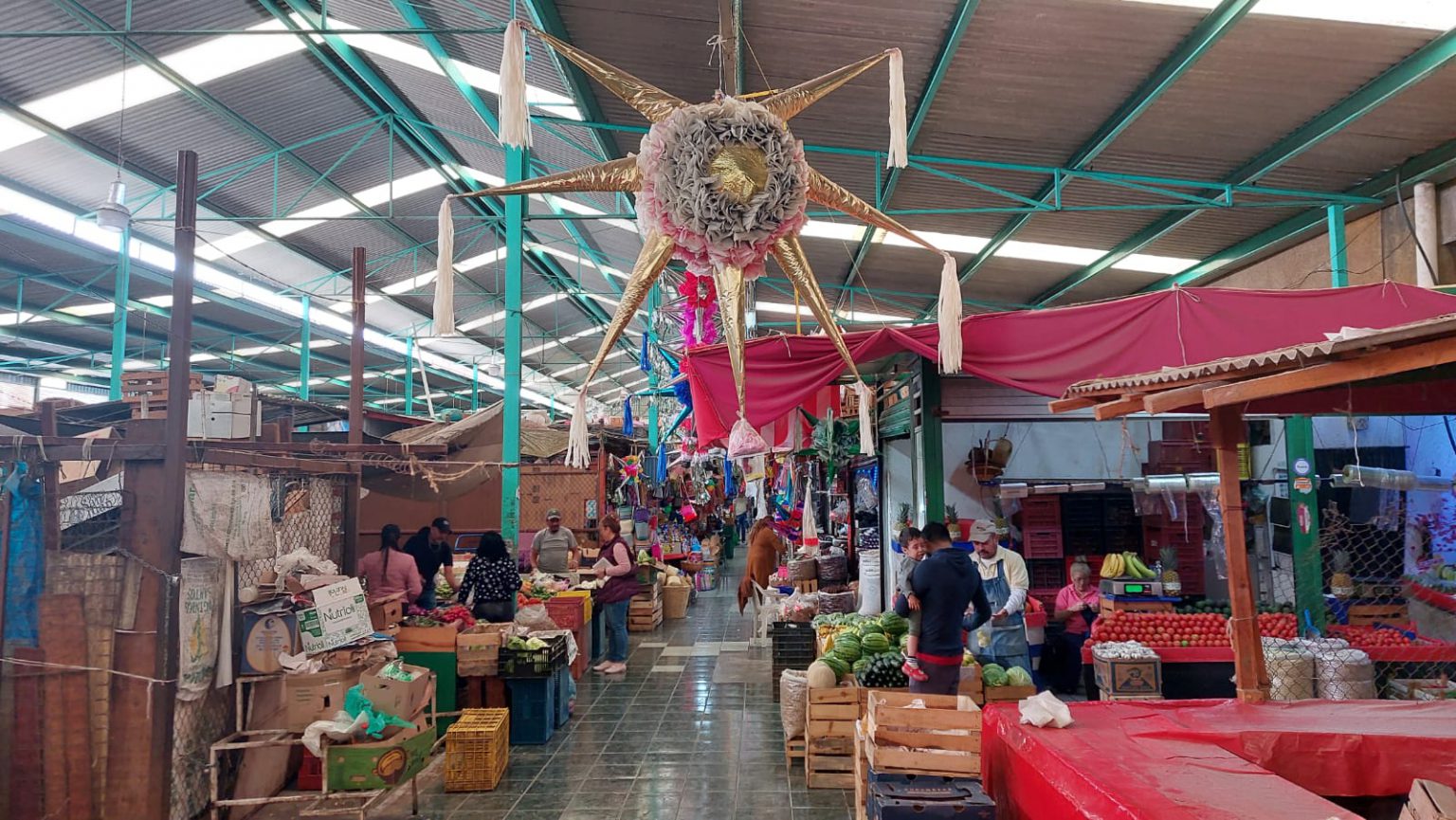 Crece 50 demanda de piñatas en mercados de Morelia Quadratín Michoacán