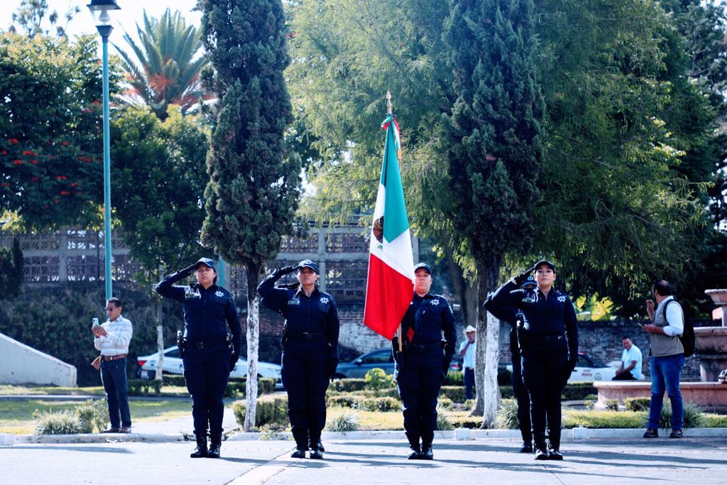 Conmemoran 151 aniversario luctuoso de Benito Juárez en Uruapan