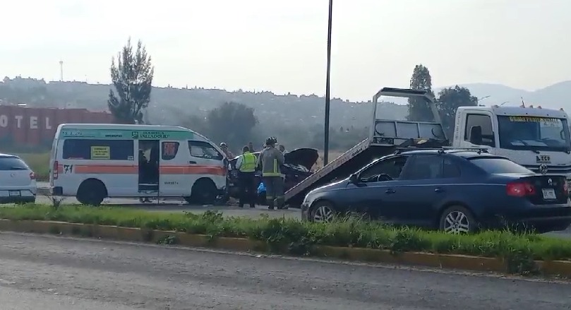 Choque De Combi Deja 10 Heridos En La Salida A Salamanca De Morelia