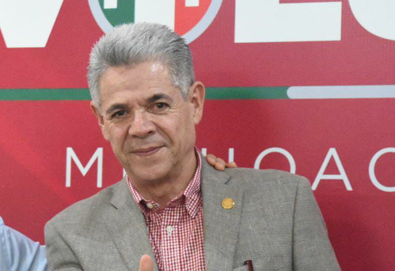 Invita Hernández Peña a michoacanos a ser parte de los revolucionarios