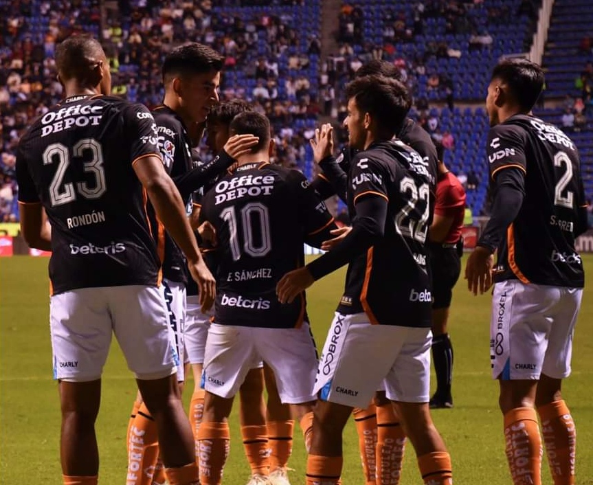 Golea Pachuca A Puebla A Domicilio Y Es Nuevo L Der Del Clausura