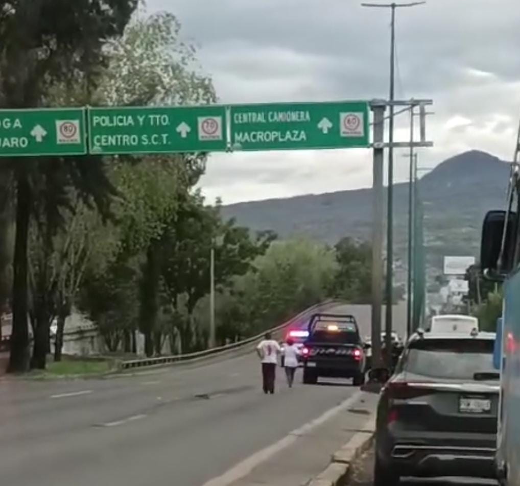 Se Derrapa Motociclista Y Muere Mujer En El Libramiento Norte En