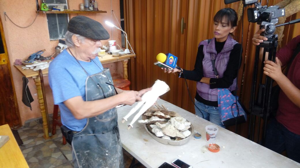 Trabajar La Pasta De Caña Arte Viva Del Siglo 17 En Pátzcuaro 7489