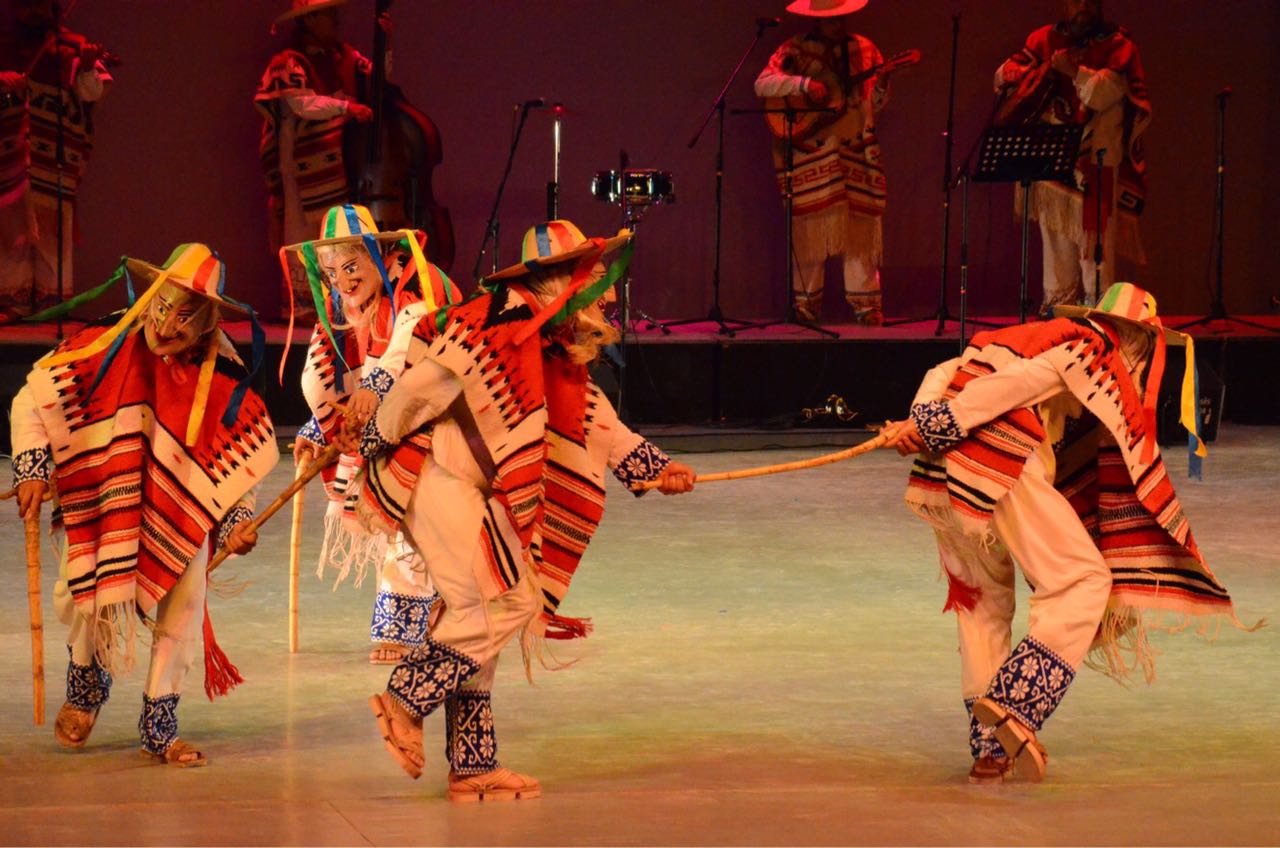 Un éxito Presentación De Ballet Folklórico Del Gobierno De Michoacán 7358