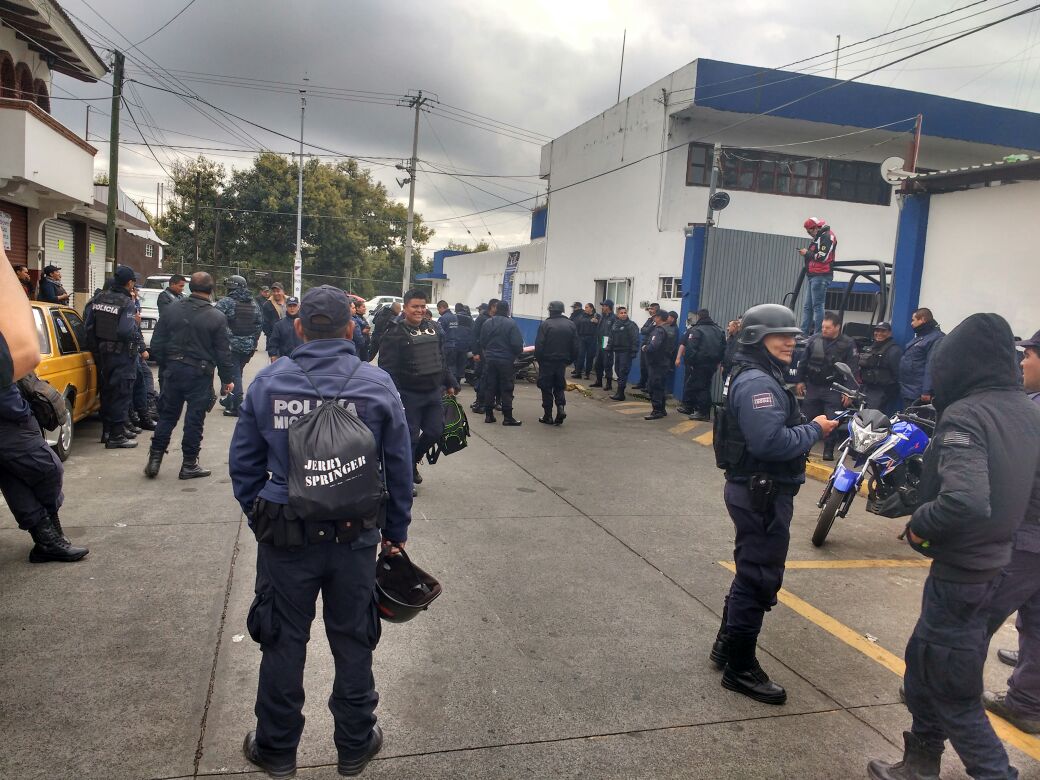 Realizan Policías De Uruapan Paro De Labores Exigen Salida De Mando 2019