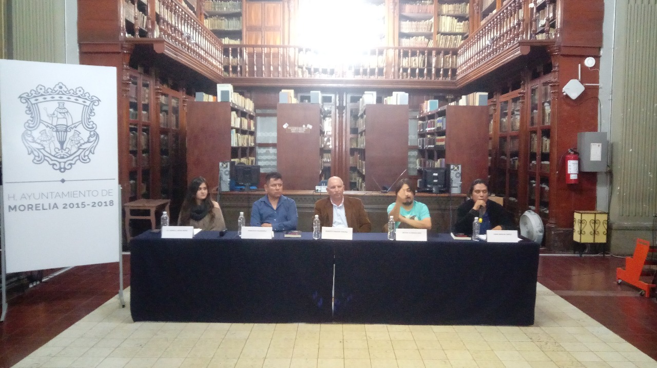 Presentan novela Democracia en la mira en Morelia