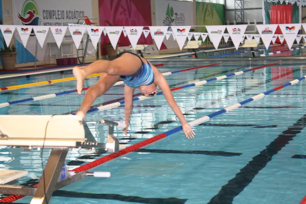 Se corona Uvaq en el torneo de natación primavera 2015