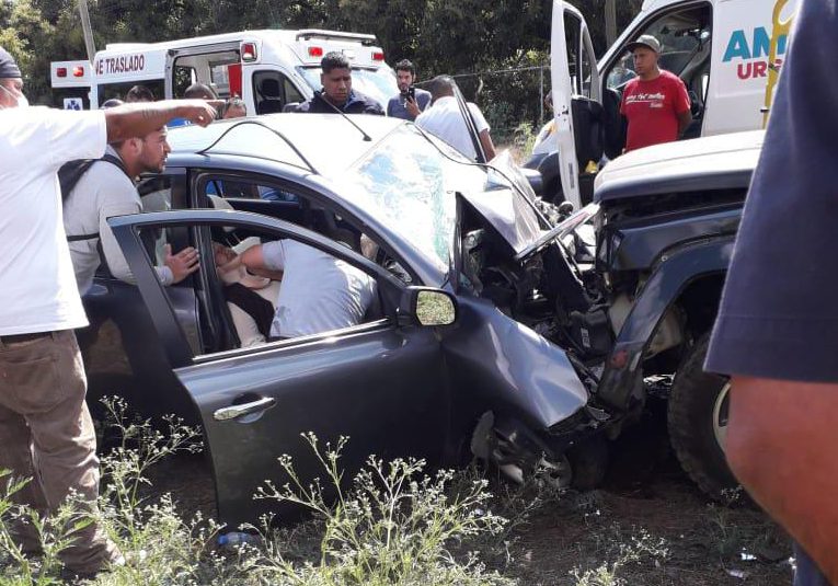 Accidente Deja 5 Personas Heridas En La Uruapan San Juan Nuevo Quadratín Michoacán 7281