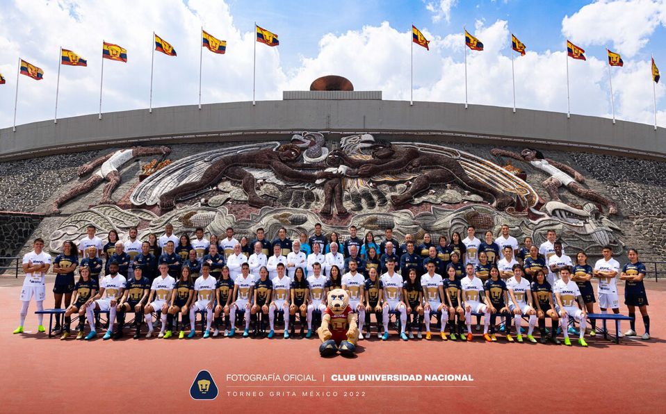 Posa Pumas para su foto oficial del Grita México C22