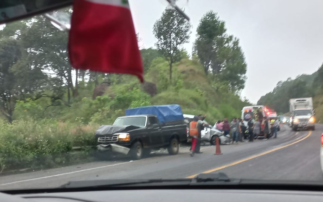 Accidente En La Siglo 21 Deja 7 Personas Lesionadas Quadratín Michoacán