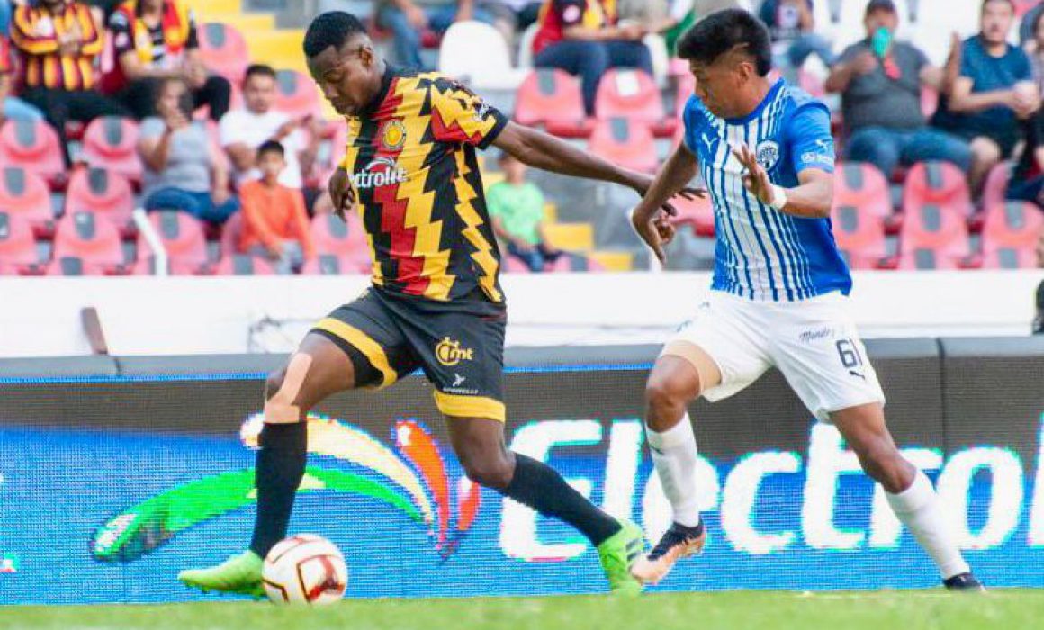 Golean Leones Negros y se aferra a la vida en Clausura 2023