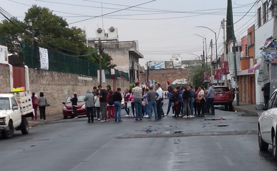 Bloquean Calle Directivos De Secundaria Federal Por Toma De La Cnte Quadrat N Michoac N