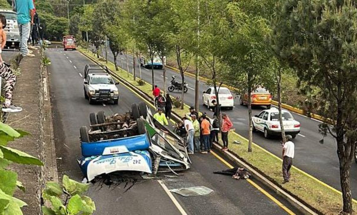 Deja Heridos Volcadura De Cami N En Uruapan