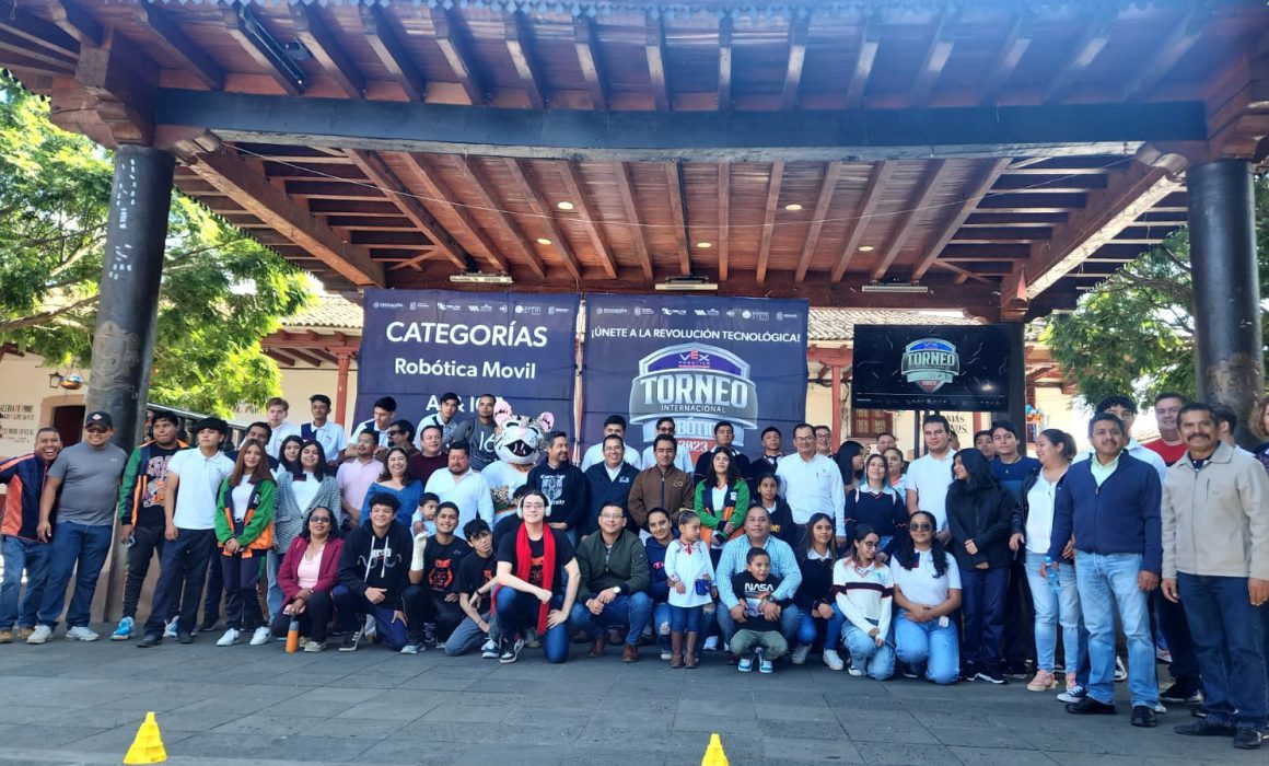 Alumnos del Cecytem, listos para el Campeonato Internacional de Robótica