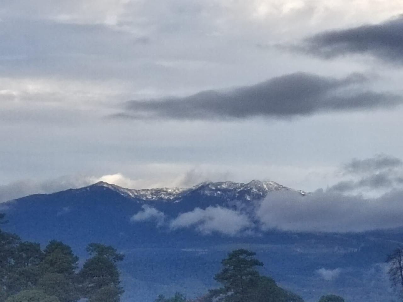 Se Pinta De Blanco El Pico De Tanc Taro Pc Pide Extremar Precauciones